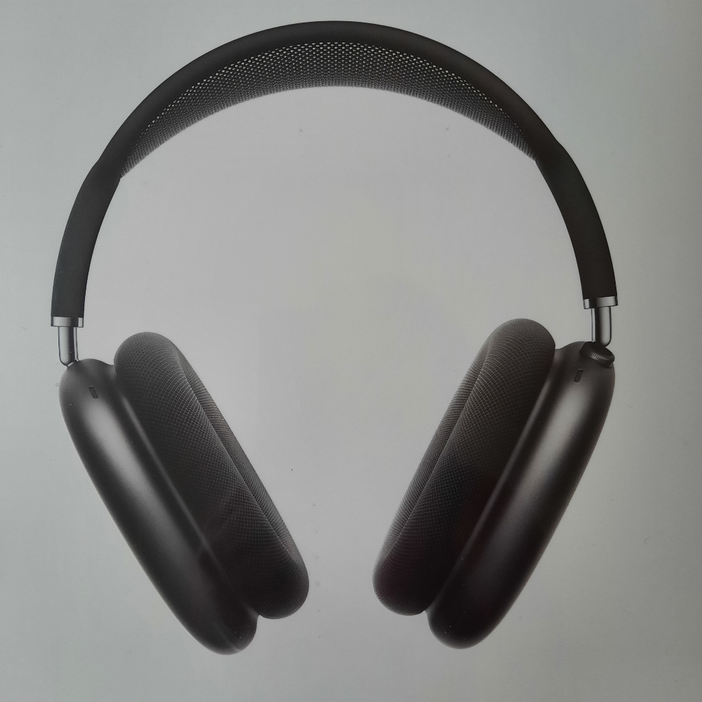 AirPod Max with Smart Case